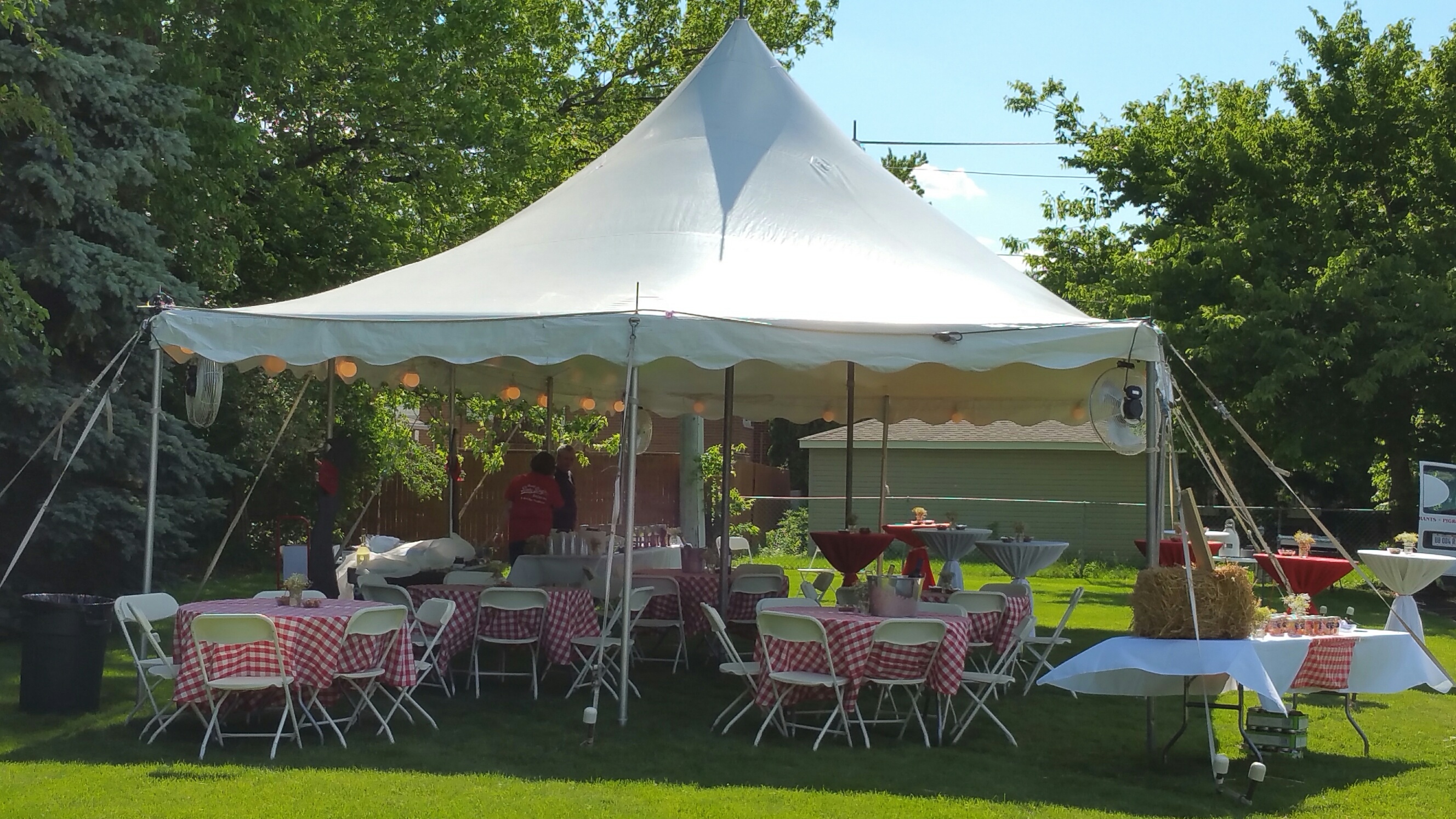 Backyard Party Tent Rental Companies in Chicago Il | Chicago Tent and ...